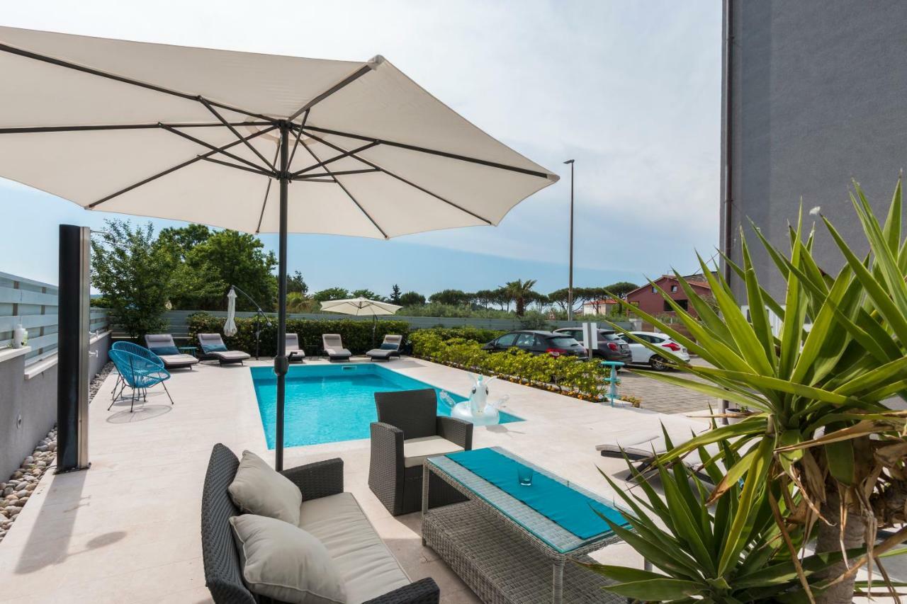 Luxury Apartments Tramontana เมดูลิน ภายนอก รูปภาพ